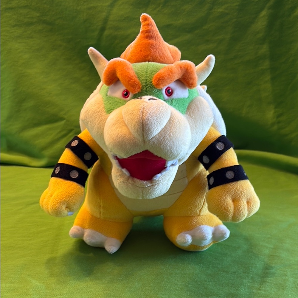 Nintendo Super Mario 10” Bowser Plush